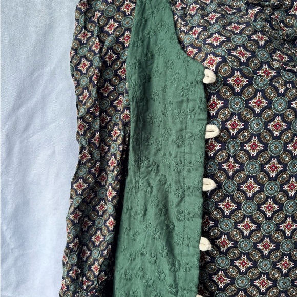 Green and Black Tiered Bustier Sundress with Cuffed Sleeves - Picture 8 of 16